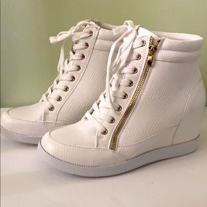 Sneaker Wedges